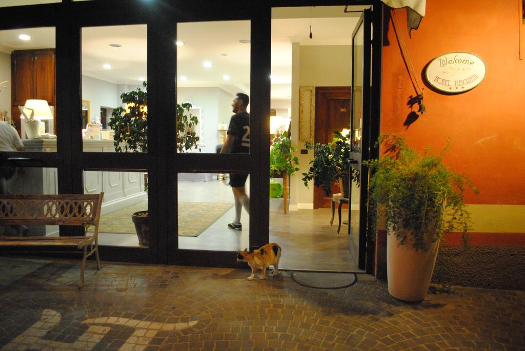 Hotel Tuscania Panoramico מראה חיצוני תמונה