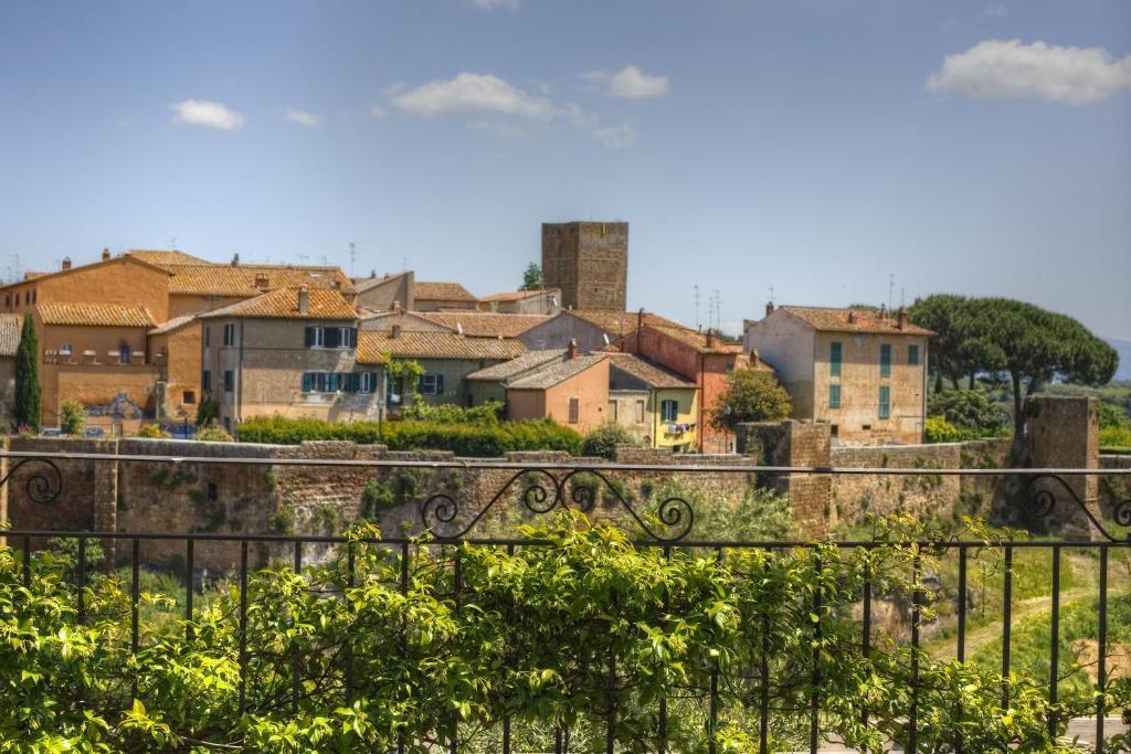 Hotel Tuscania Panoramico מראה חיצוני תמונה